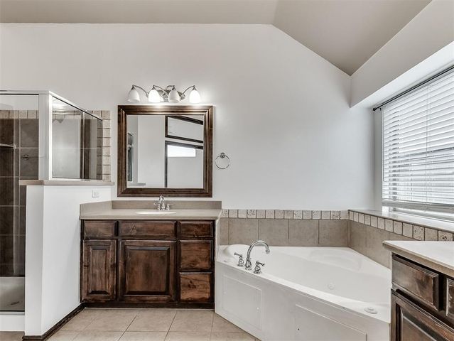 18501 El Greco Drive, Edmond, OK 73012