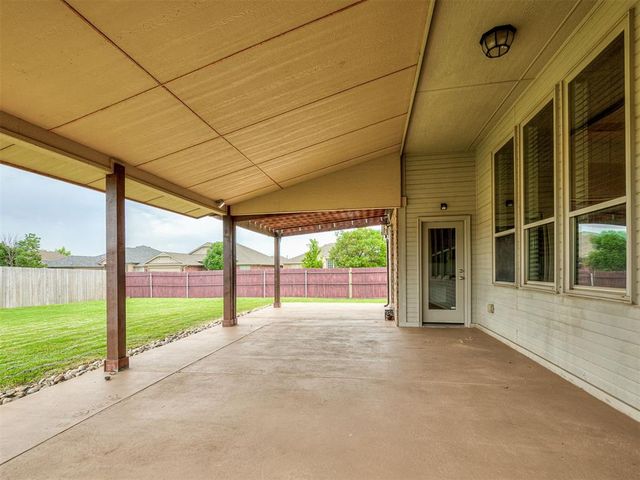 18501 El Greco Drive, Edmond, OK 73012