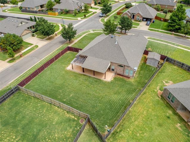 18501 El Greco Drive, Edmond, OK 73012