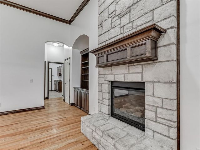 18501 El Greco Drive, Edmond, OK 73012