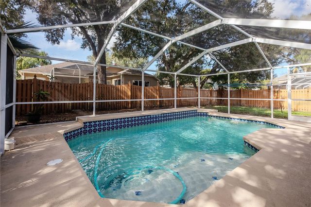 3043 BEAVER POND TRAIL, Valrico, FL 33596