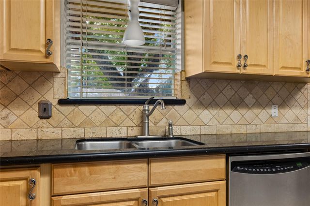 1818 New Orleans Street, Deer Park, TX 77536