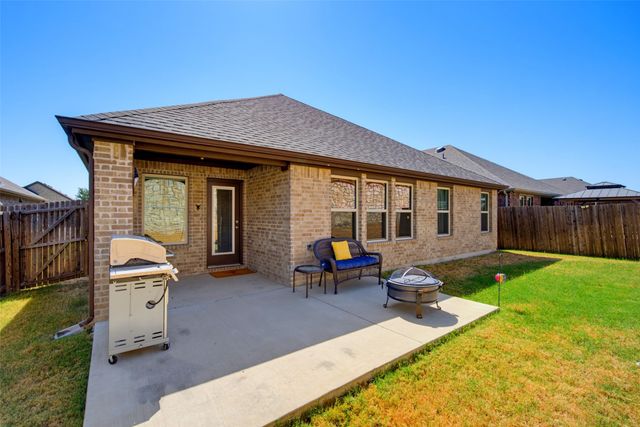 3505 Sabine Drive, Little Elm, TX 75068