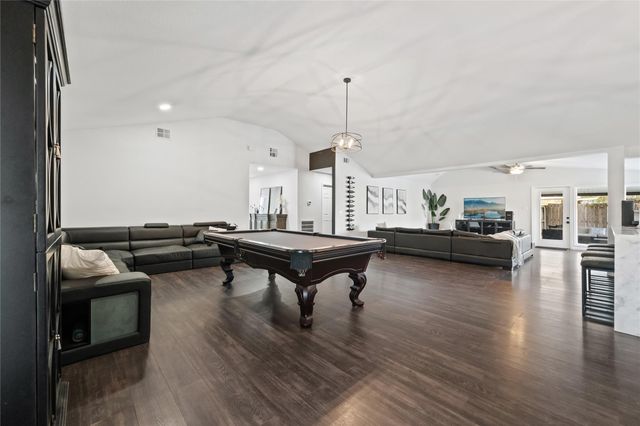 6002 Greenmont Drive, Houston, TX 77092