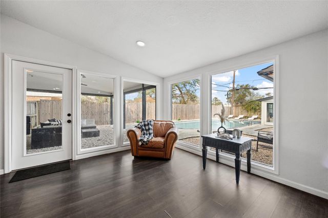 6002 Greenmont Drive, Houston, TX 77092