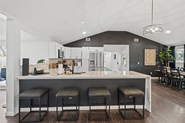 6002 Greenmont Drive, Houston, TX 77092