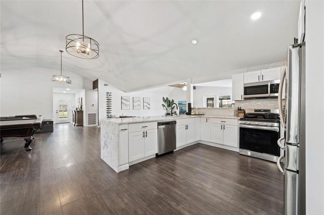 6002 Greenmont Drive, Houston, TX 77092