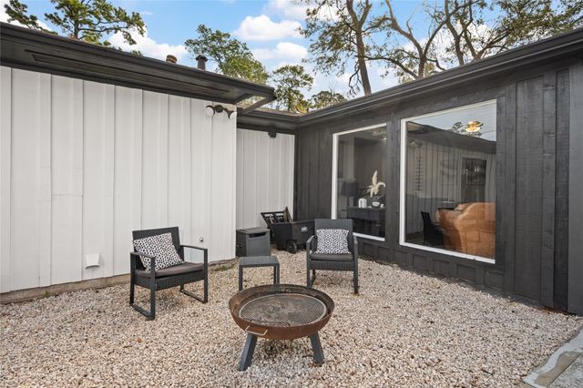 6002 Greenmont Drive, Houston, TX 77092