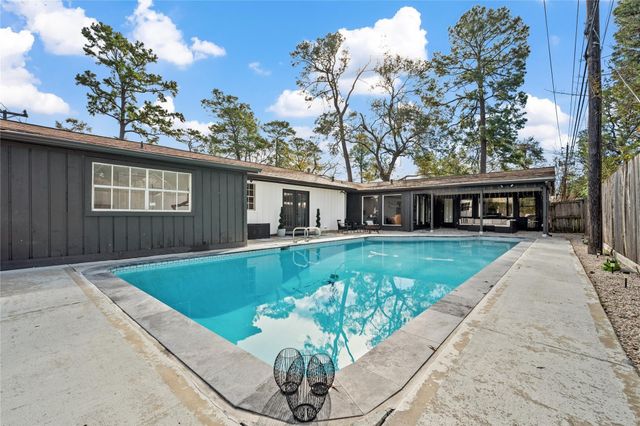 6002 Greenmont Drive, Houston, TX 77092