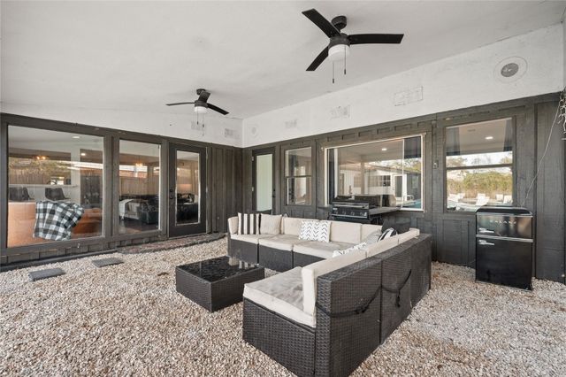 6002 Greenmont Drive, Houston, TX 77092