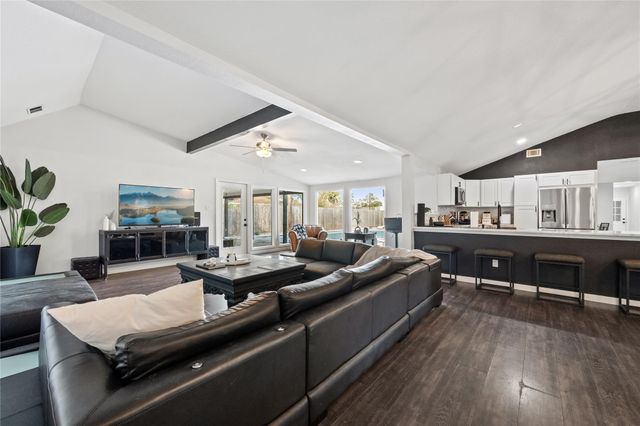 6002 Greenmont Drive, Houston, TX 77092