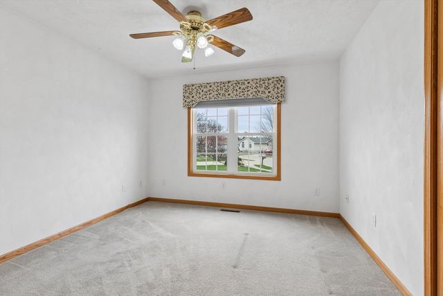 421 Lee Court, Dewitt, IA 52742