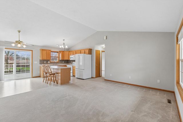 421 Lee Court, Dewitt, IA 52742