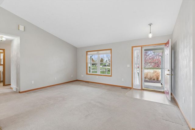 421 Lee Court, Dewitt, IA 52742