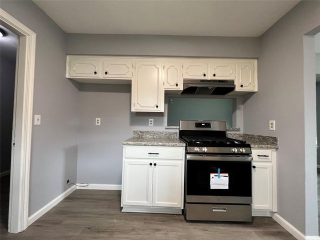 7110 Ensworth Drive, Houston, TX 77016