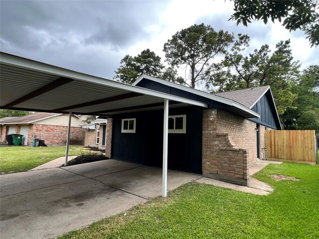 7110 Ensworth Drive, Houston, TX 77016