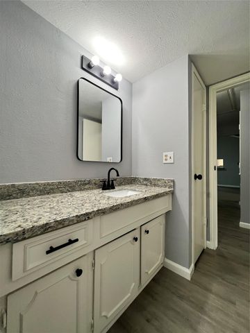 7110 Ensworth Drive, Houston, TX 77016