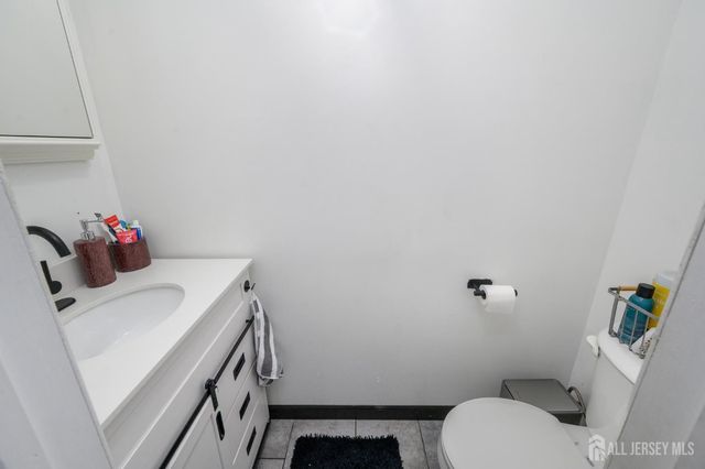 125-127 Princeton Lane, North Plainfield, NJ 07063