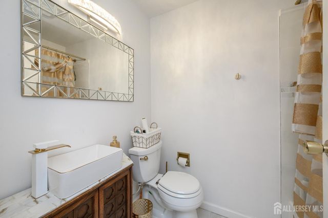 125-127 Princeton Lane, North Plainfield, NJ 07063