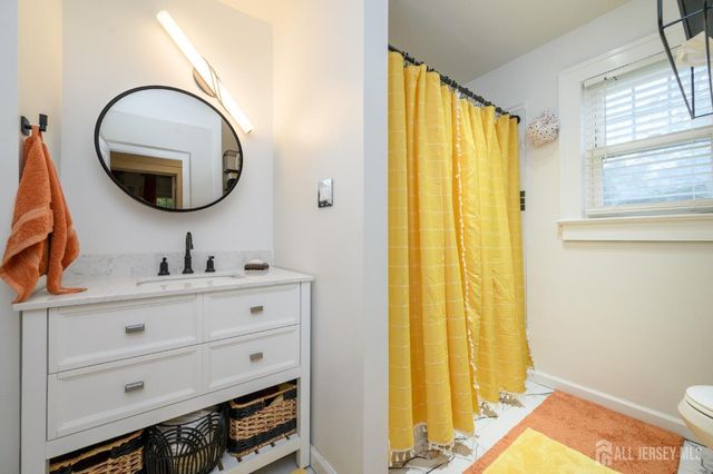 125-127 Princeton Lane, North Plainfield, NJ 07063
