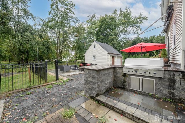 125-127 Princeton Lane, North Plainfield, NJ 07063