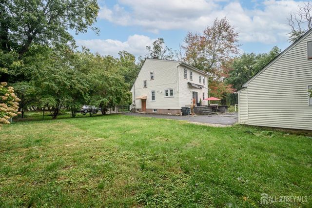 125-127 Princeton Lane, North Plainfield, NJ 07063