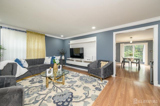 125-127 Princeton Lane, North Plainfield, NJ 07063