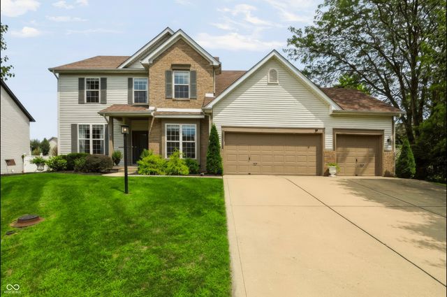 8315 Bent Oak Drive, Indianapolis, IN 46236