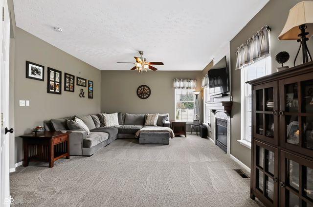 8315 Bent Oak Drive, Indianapolis, IN 46236