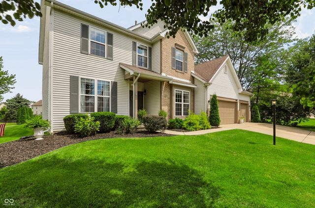 8315 Bent Oak Drive, Indianapolis, IN 46236
