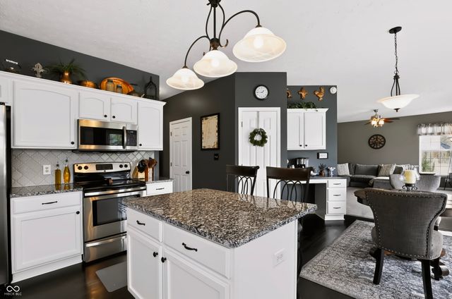 8315 Bent Oak Drive, Indianapolis, IN 46236