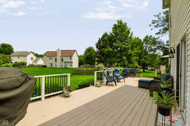 8315 Bent Oak Drive, Indianapolis, IN 46236