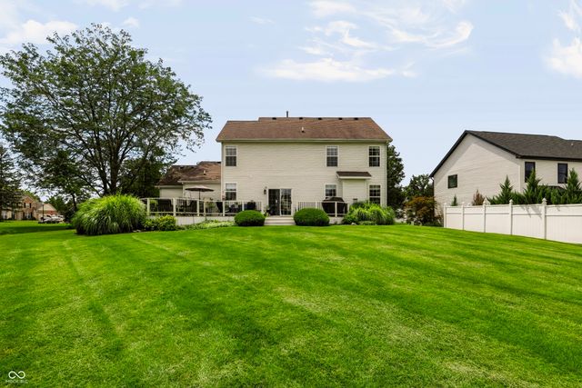 8315 Bent Oak Drive, Indianapolis, IN 46236