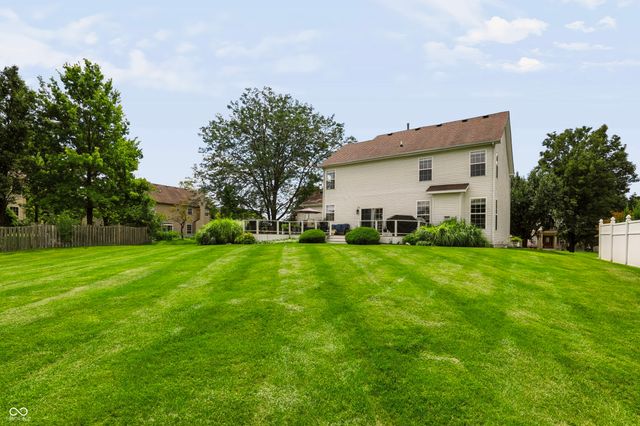 8315 Bent Oak Drive, Indianapolis, IN 46236