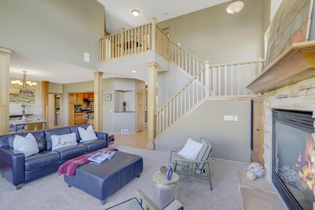 13421 Danube Lane, Rosemount, MN 55068