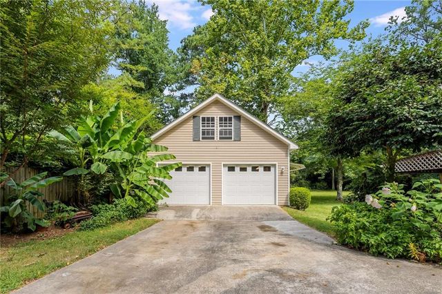 2719 Lanier Drive, Snellville, GA 30078