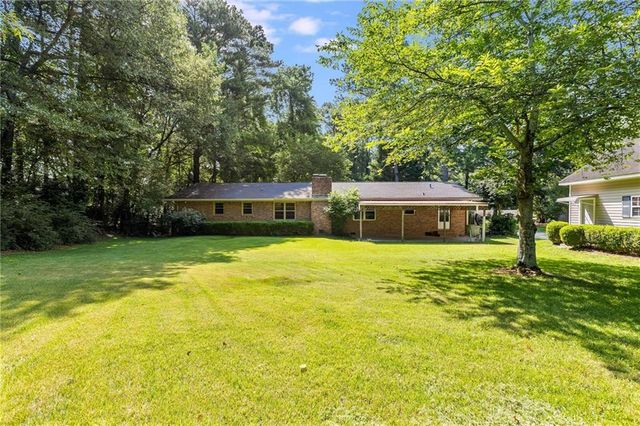 2719 Lanier Drive, Snellville, GA 30078