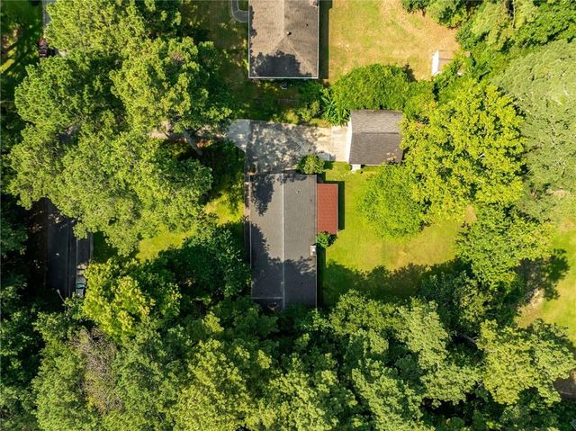 2719 Lanier Drive, Snellville, GA 30078