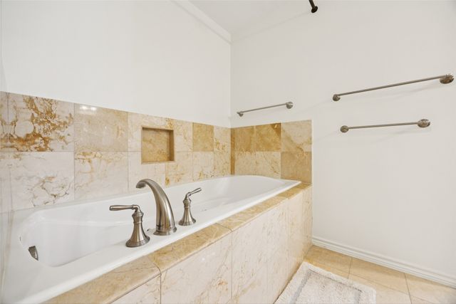 5909 Luther Lane 800, Dallas, TX 75225