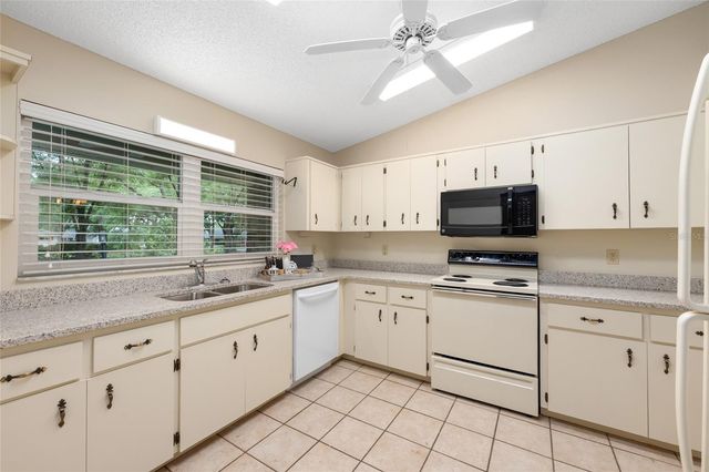 9382 SW 89TH COURT ROAD C, Ocala, FL 34481