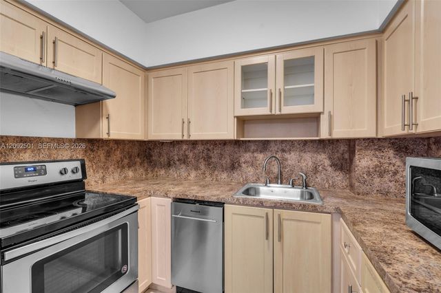 7441 Wayne Avenue 4G, Miami Beach, FL 33141