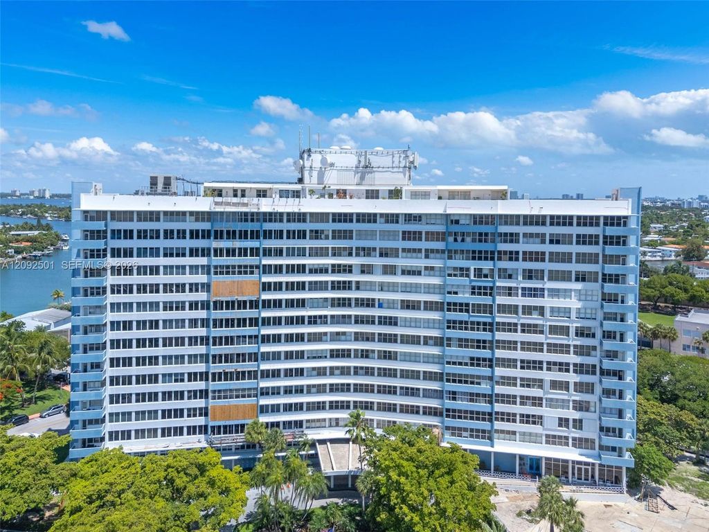 7441 Wayne Avenue 4G, Miami Beach, FL 33141