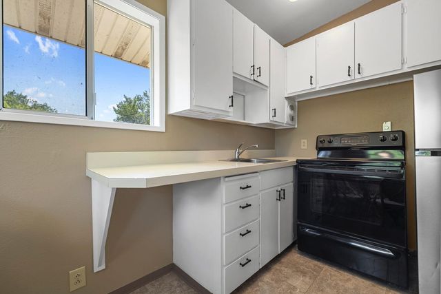 3824 Hubbard Rd, Stockton, CA 95215