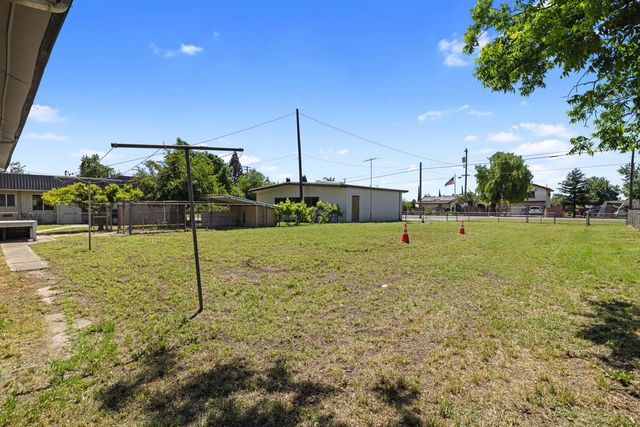 3824 Hubbard Rd, Stockton, CA 95215