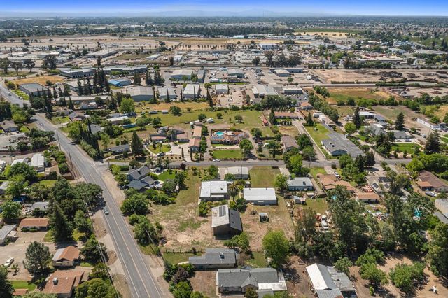 3824 Hubbard Rd, Stockton, CA 95215