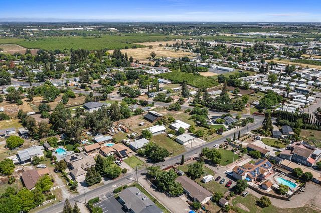 3824 Hubbard Rd, Stockton, CA 95215