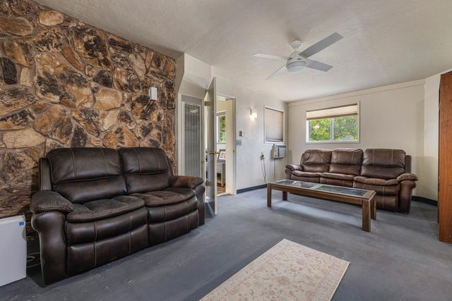 3824 Hubbard Rd, Stockton, CA 95215