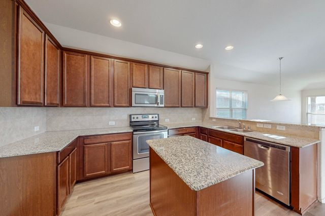 4728 MEADOW GREEN Trail, Fort Worth, TX 76244