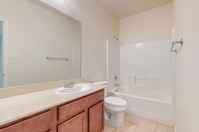 4728 MEADOW GREEN Trail, Fort Worth, TX 76244