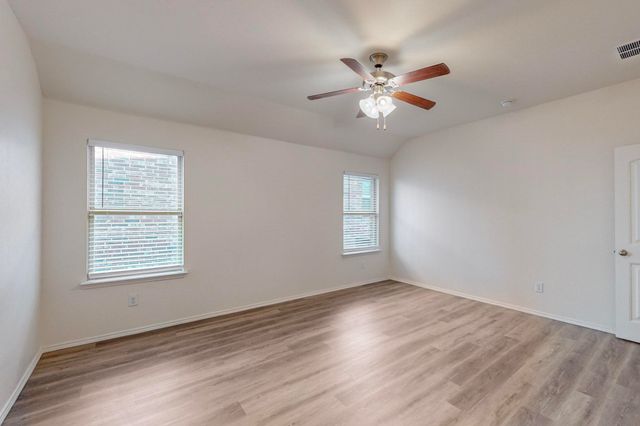 4728 MEADOW GREEN Trail, Fort Worth, TX 76244